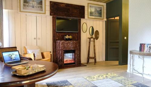 Junior Suite with Garden View