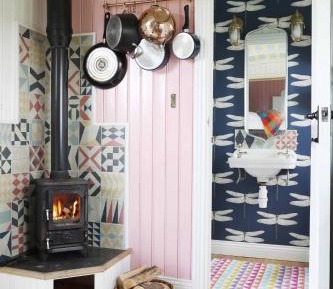 Apartment with Shower