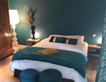 Cottage with Garden View