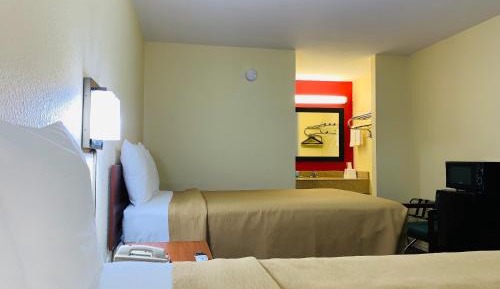 Double Room with Two Double Beds - Non-Smoking