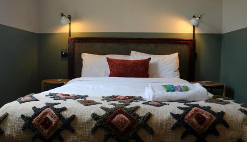 Double Room with Shared Bathroom