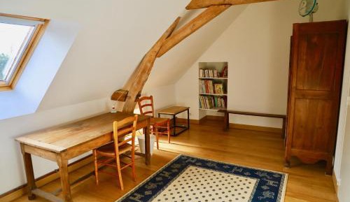 Double Room with Shared Bathroom
