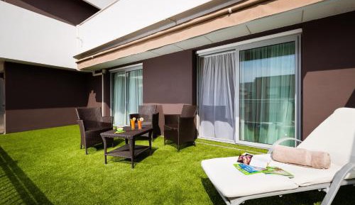 Deluxe Double Room with City View