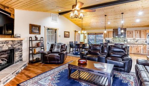 Three-Bedroom Vacation Home 