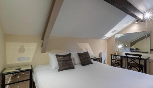 Two Bedroom Apartment 