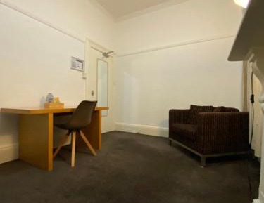 Standard Twin Room with Shared Bathroom