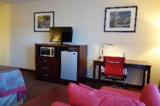 King Room - Hearing Accessible