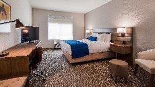 King Room with Mobility Access and Bathtub with Grab Bars, Non-Smoking