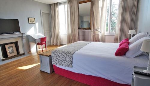 Junior Suite with Garden View