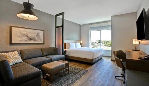 Standard King Room with Sofa Bed