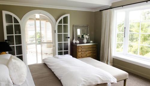 Suite with Lake View