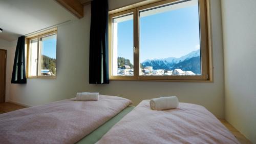 Single Room with Shower - incl. Pool access