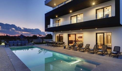 Seven-Bedroom Villa
