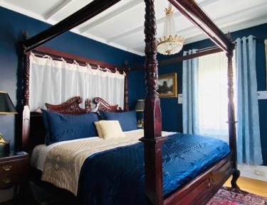 The Godfrey Suite