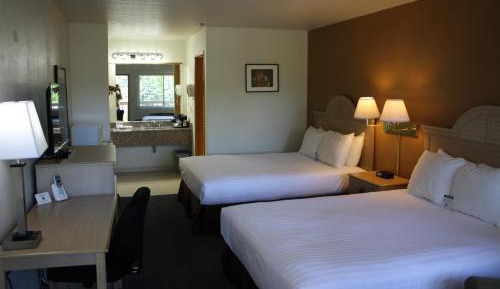 Queen Room with Two Queen Beds