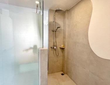 Deluxe Twin Pool View