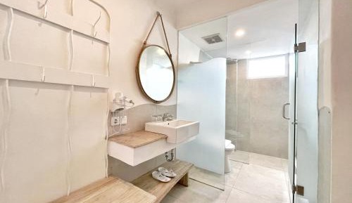 Deluxe Twin Pool Access