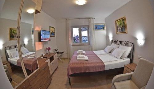 Standard Studio Apartment with Side Terrace and Partial Sea View