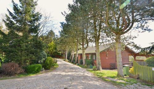 Family Lodge With Hot Tub