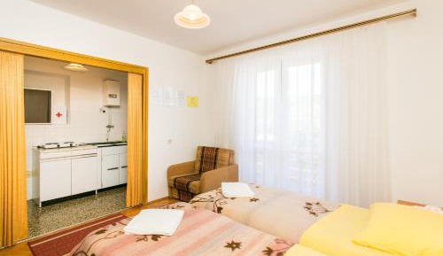 Studio with Balcony and Sea View