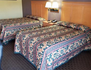 Standard Room with Two Double Beds- Smoking