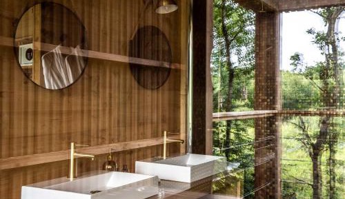 Moodywood - Suite with Jacuzzi and Sauna