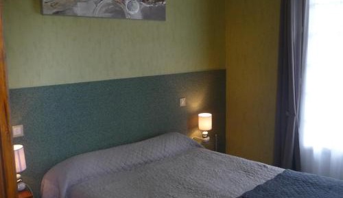 Standard Double Room with Mountain View