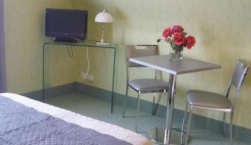 Standard Double Room with Mountain View