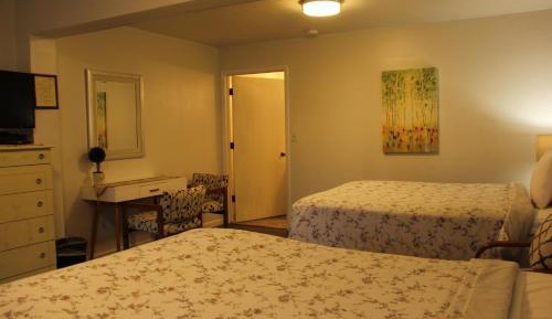 Queen Room with Two Queen Beds