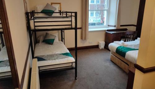 Deluxe Quadruple Room