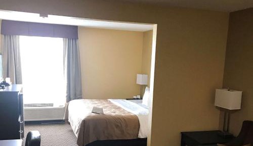 King Suite with Sofa Bed - Non-Smoking