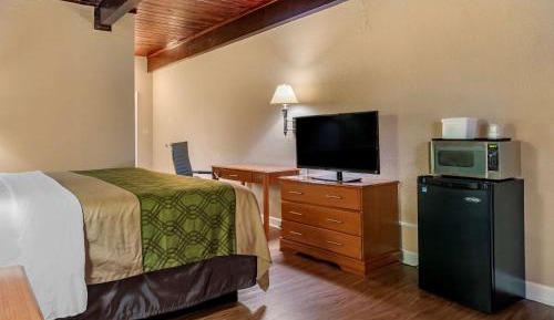 King Room - Non-Smoking