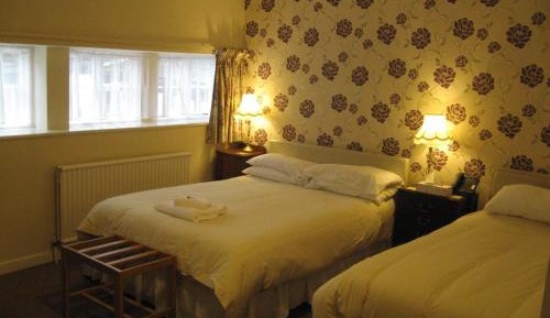 Double Room plus single bed