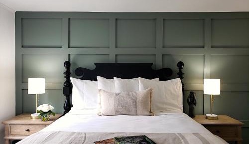 Boscobel Queen W/ Detached Bath