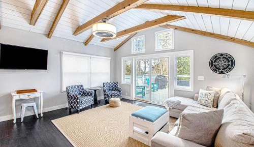 Three-Bedroom Vacation Home 