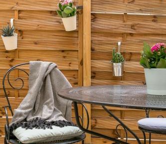 Apartment with Shower