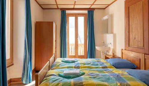 Twin Room with Shared Toilet