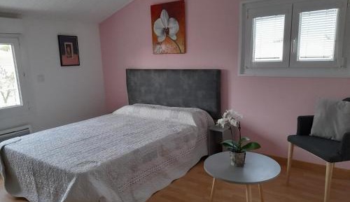 One-Bedroom Apartment with Terrace