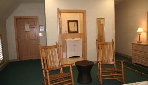 Queen Room