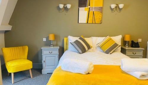 Double Room with Private Bathroom