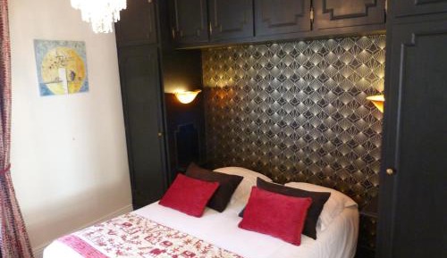 Superior Double Room with Street View