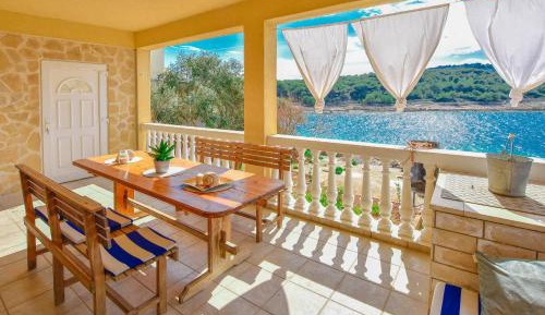 Four-Bedroom Vacation Home