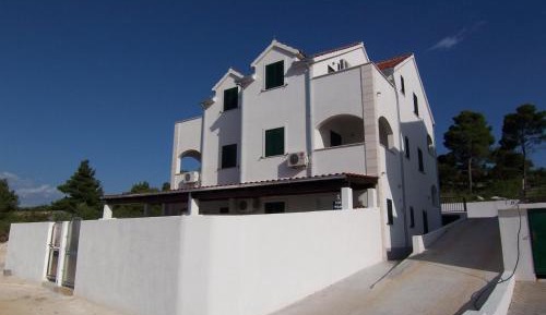 One-Bedroom Apartment with Balcony and Sea View