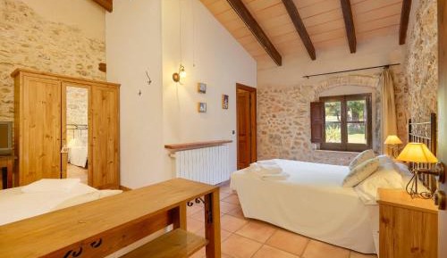 Triple Room with Bath