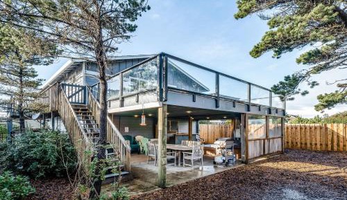 Five Bedroom Holiday Home