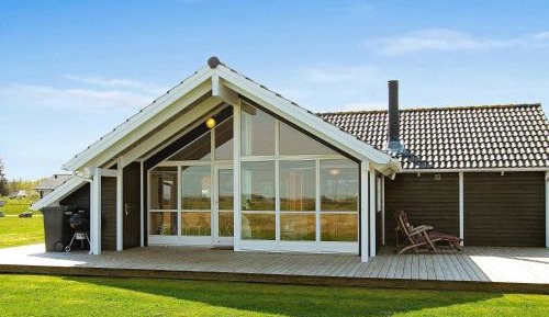 Three-Bedroom Vacation Home 