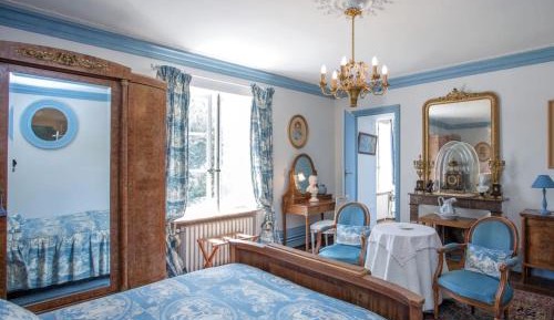 Suite with Garden View