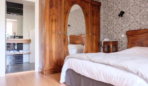 Double Room with Mountain View