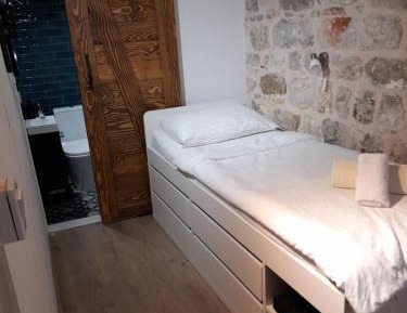 Small Single Room