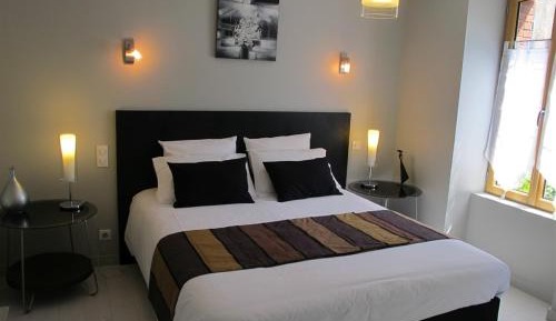 Double or Twin Room with Private Bathroom